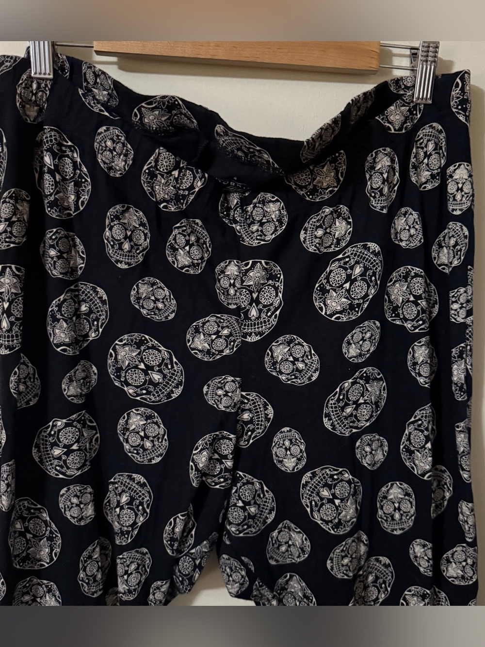 Torrid Womens Skull Leggings Size 4 Goth Black - Picture 5 of 6